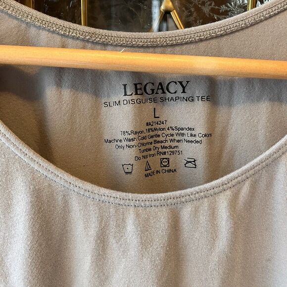 Legacy Women's Slim Disguise Shaping Tee Large Gray - Picture 2 of 3